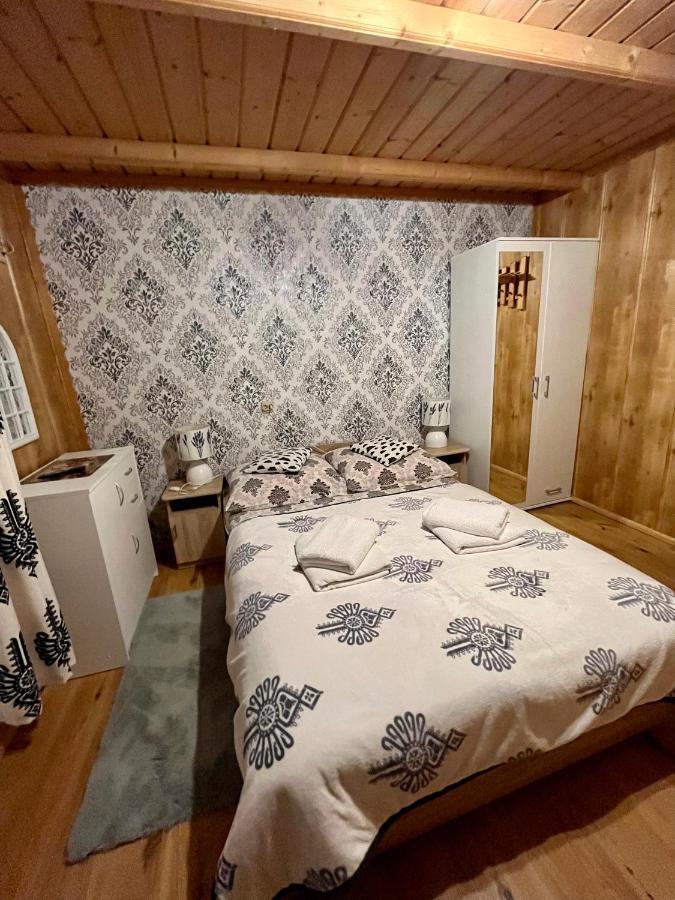 Dom Wypoczynkowy Trzy Sroczki Bed and Breakfast Bialka Tatrzanska Eksteriør billede